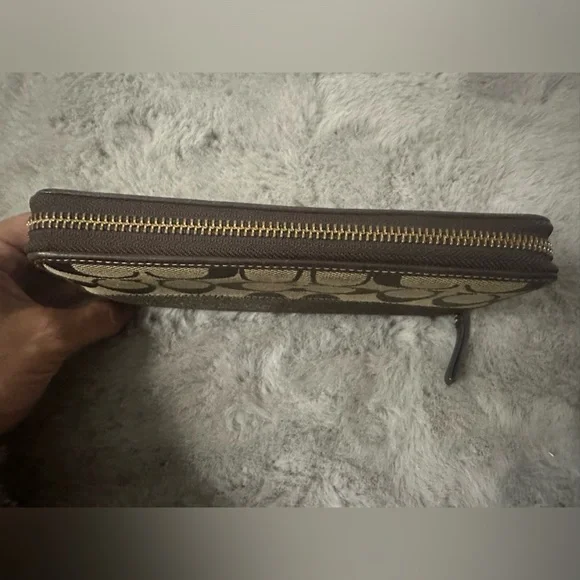 Brown Coach Wallet - Picture 3 of 8